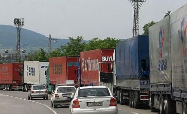 ръцките власти увеличиха проверките на влизащите от България и Македония