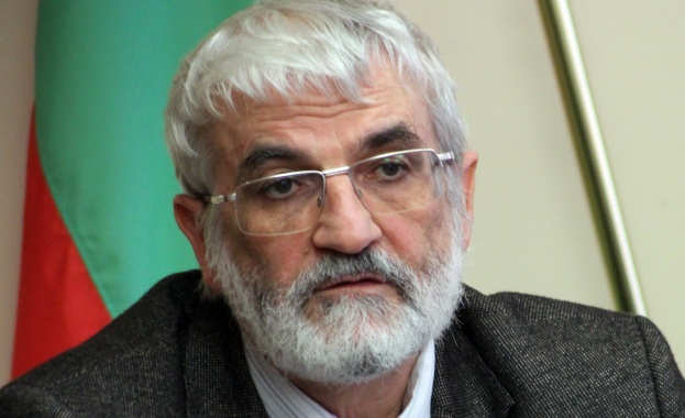 Проф Валери Димитров който е члена на УС на Фонда