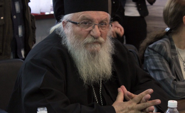 Щети за десетки хиляди левове в приюта на отец Иван