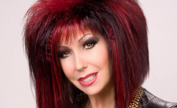 Петя Буюклиева ще отпразнува 60 тия си рожден ден с музикален