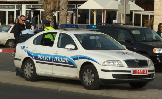 Двама израелски полицаи са били убити, а трети е бил