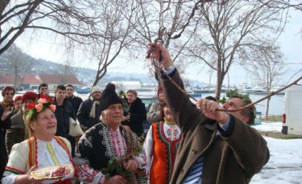 Трифон Зарезан е един от най обичаните и почитани празници