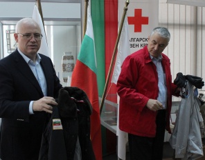  Връчване на дарение,БЧК,Българската федерация по ски
