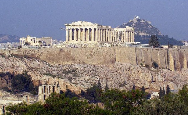 Земетресение с магнитуд 4 9 по скалата на Рихтер разтърси Атина