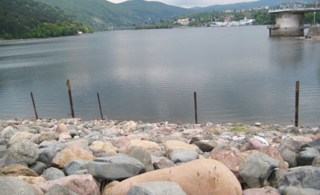 Панчаревското езеро до София е пред екокатастрофа Зрители на Bulgaria