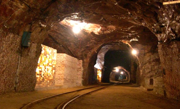 Следващия месец община Бобов дол трябва да се проведе открито