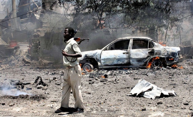 Най малко 18 души са загинали в резултат на самоубийствената