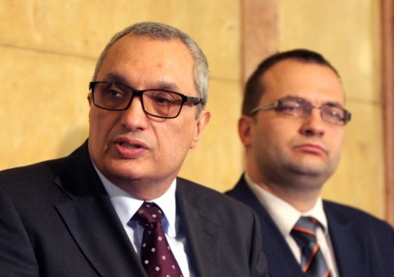 От левицата и десницата трябва да се върнат на идейното поле  