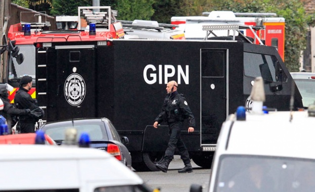 Две жени са били ранени във френския град Шалон сюр Сон след