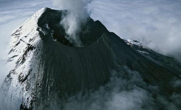 79 г Изригва вулканът Везувий градовете Помпей Херкулан и Стабий