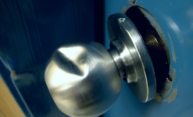 Обрахме апартаментите за да покажем какъв смешен народ сме Това