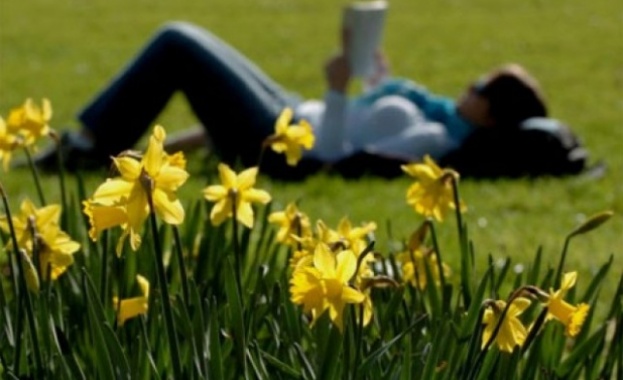 Щастието няма дълги ръце То прегръща оня който се доближи