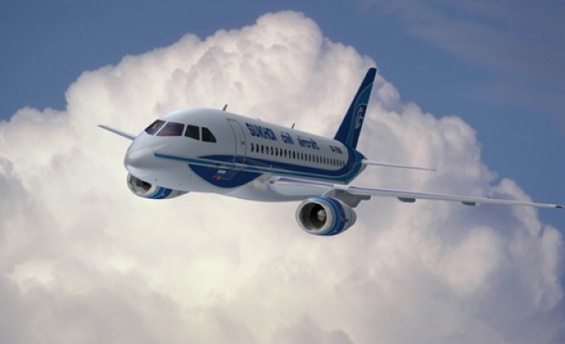 Самолет на Аерофлот Сухой Суперджет 100 прекъсна излитането си заради