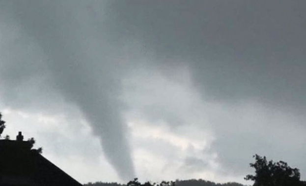 Поредица от торнада удариха централната част на Съединените щати Най засегнати