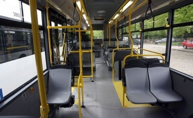 Бургасбус ЕООД уведомява своите клиенти че на 29 и 30