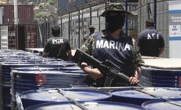 Мексиканската полиция залови трима души за трафик на хора и