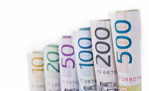 Криминалисти от Районното управление в Септември върнаха чанта с 6000