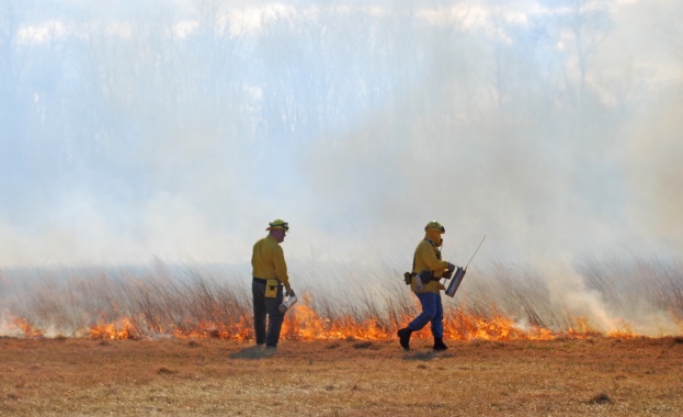 Пожар гори в сметището на община Симитли Сигналът за инцидента