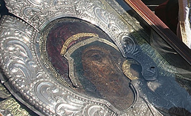 Счита се че празникът Успение на Пресветата Богородица е установен