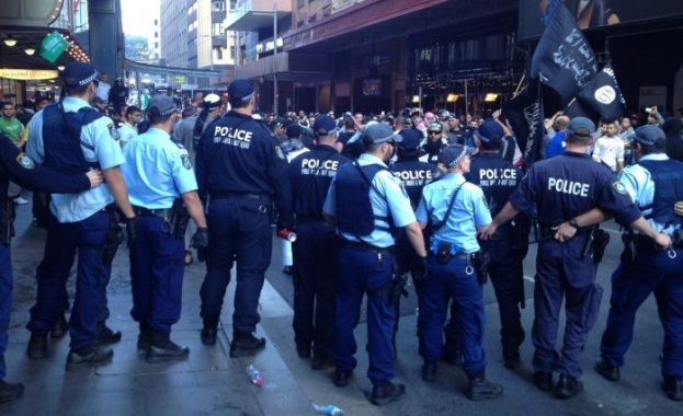 Мащабна антитерористична акция в Сидни завърши с трима задържани съобщава