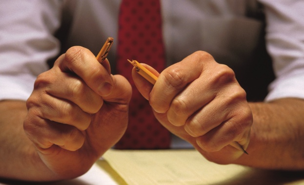 Страх от уволнение лоши взаимоотношения с началниците недооценяване или свръхоценяване