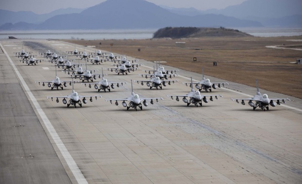 Южният фланг на НАТО и Украйна са два от петте