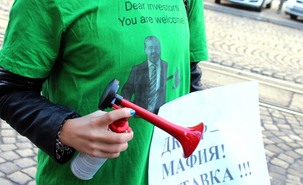 След искането за спиране на задкулисието в енергетиката и за