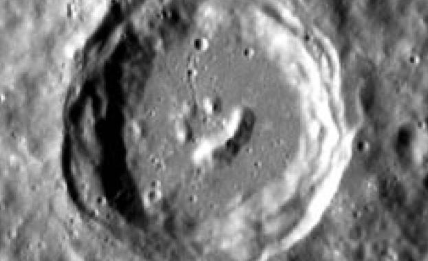 Балетът Лешникотрошачката и Меркурий вече имат нещо общо Голям кратер