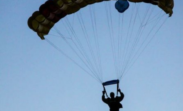 Канадски парашутист е загинал по време на снощното учение на