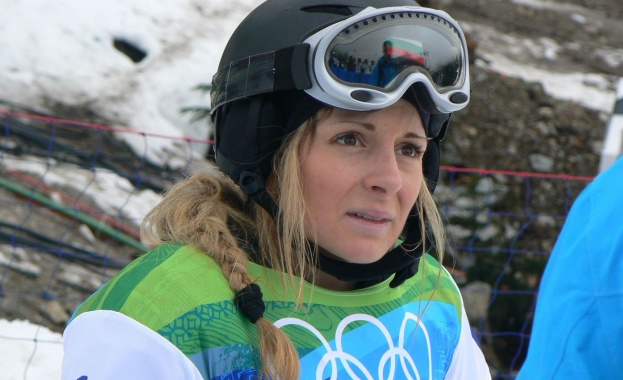 Сноубордистката ни Александра Жекова завърши пета в Ла Молина Испания