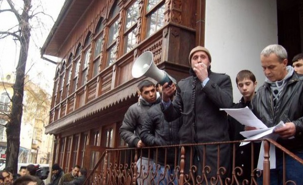 Жители на ромския квартал Столипиново в Пловдив призоваха за прекратяване