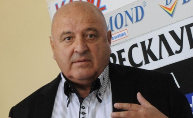 Президентът на Славия Венцеслав Стефанов заяви че Левски трябва да