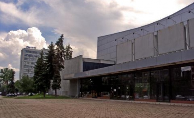 След вчерашния Черен петък днес е Черен Петър Това е