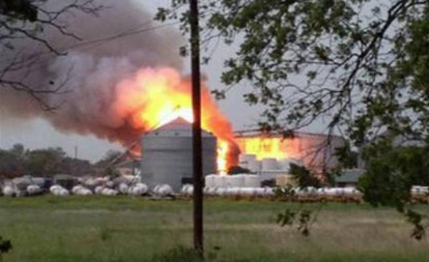 Експлозия и пожар във фабрика за пиротехника в западната част