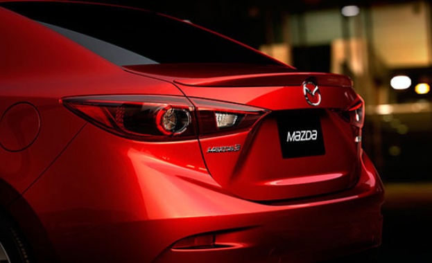 Компанията Mazda работи върху иновативен двигател на дизелово гориво, който