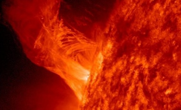 Днес Слънцето избухна с най мощното си изхвърляне на маса