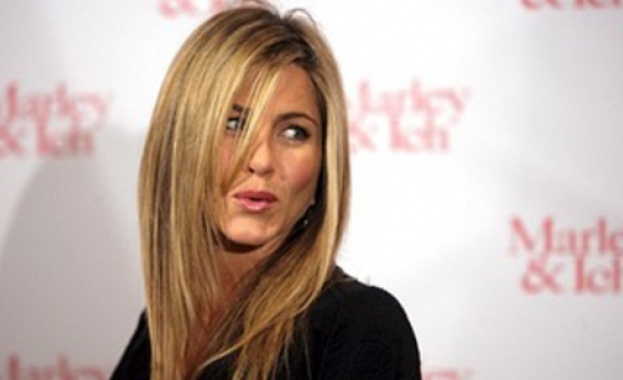 Известната двойка Дженифър Анистън Джъстин Теру която се раздели миналия месец