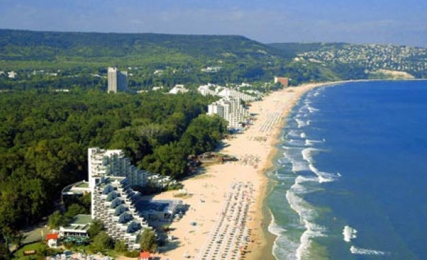 От началото на туристическия сезон данъчните са запечатали 8 търговски