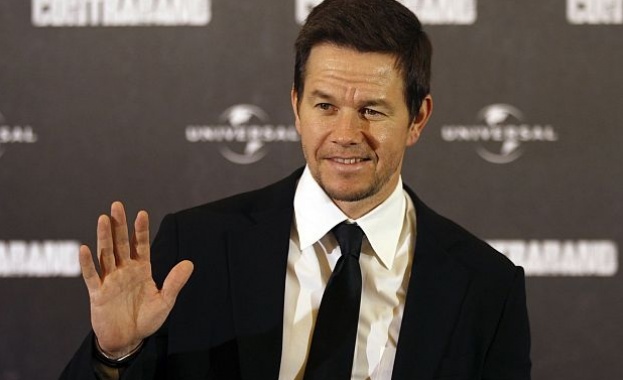 Марк Уолбърг се надява Бог да му прости за ролята