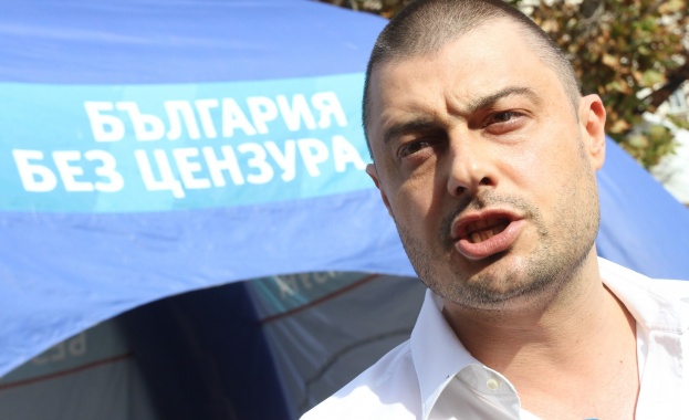 За новия политик. Сериозно... ако е възможно