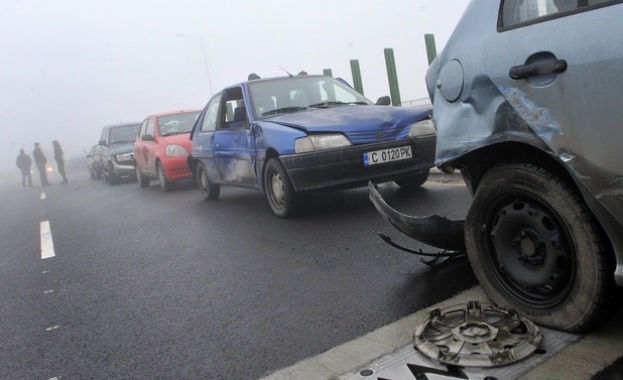 Верижна катастрофа блокира за час движението по столичния бул Брюксел