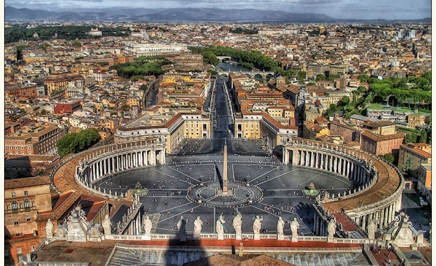 Коледа приближава и из Европа вече мислят за украсите Ключовата