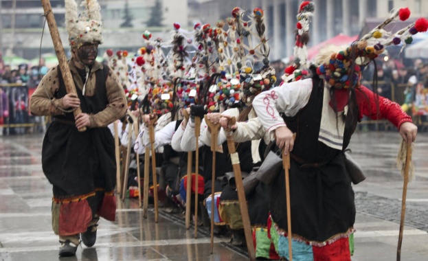 Заради водната криза в Перник се отменя фестивалът Сурва Това