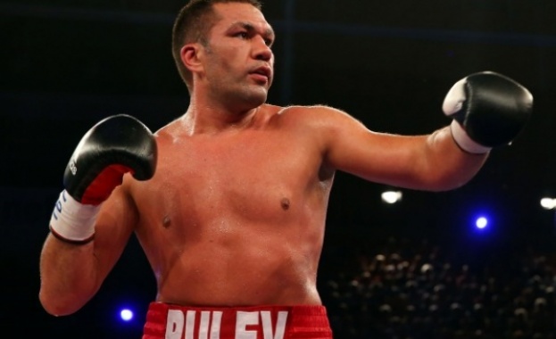 Мачът между Кубрат Пулев и световния шампион по бокс в