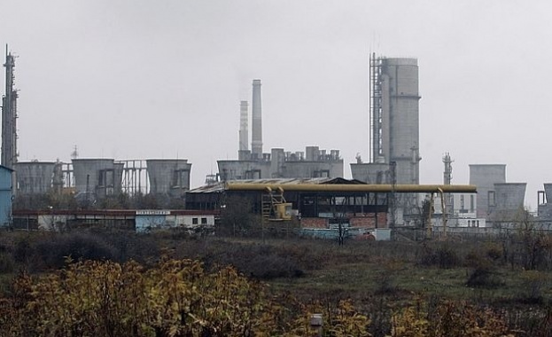 На територията на бившия завод Химко във Враца се съхраняват
