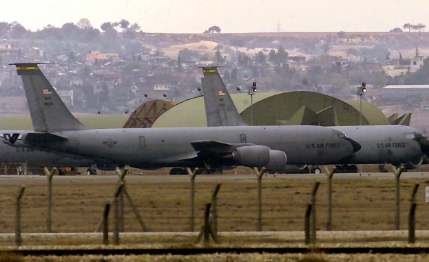 С неочаквано мнозинство американският Сенат одобри рекордните 700 милиарда долара