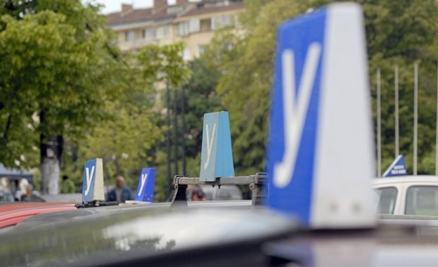 ИПБ: Увеличаването на шофьорските курсове е поредното политическо безумие ИПБ: Увеличаването на шофьорските курсове е поредното политическо безумие