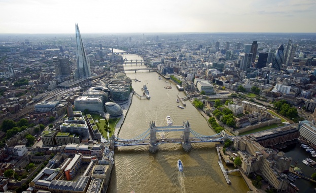 Тауър бридж отбелязва 125 та си годишнина Мостът над Темза е