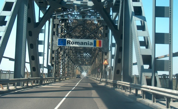 На българо румънската граница на ГКПП Дунав мост Видин има около