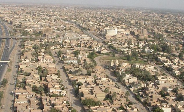 Най малко 17 души бяха убити и над 30 ранени в